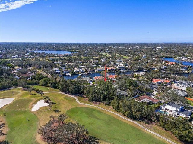 900 31ST AVENUE NE, St Petersburg, FL 33704