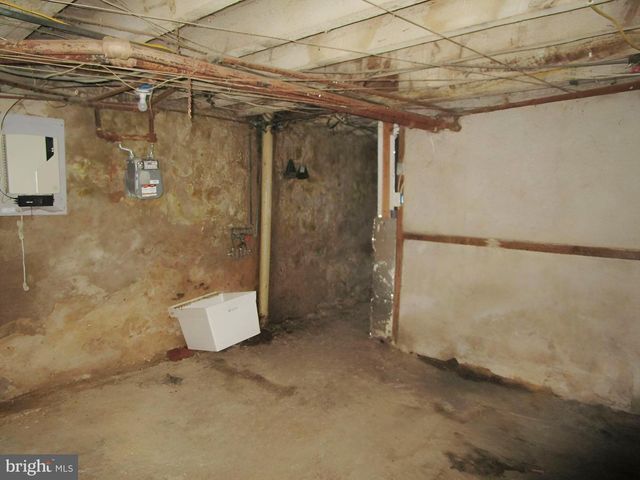 6030 N MARVINE ST, Philadelphia, PA 19141