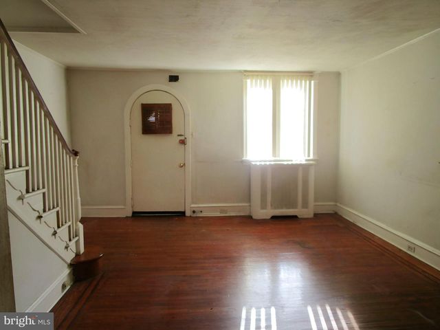 6030 N MARVINE ST, Philadelphia, PA 19141