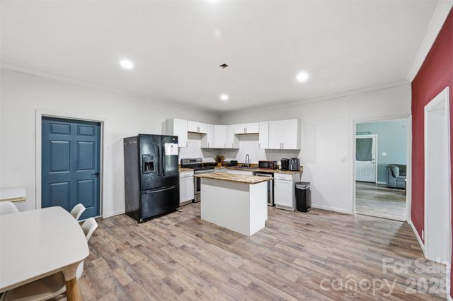 802 Canal Road, Lockhart, SC 29364