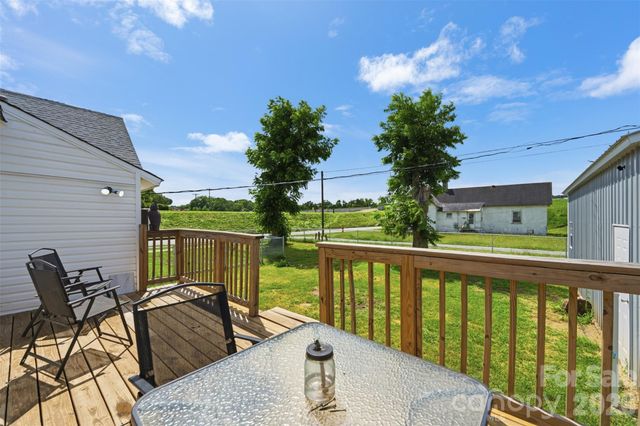 802 Canal Road, Lockhart, SC 29364
