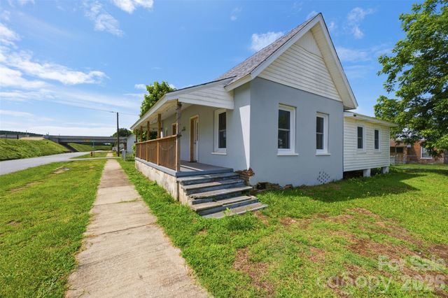 802 Canal Road, Lockhart, SC 29364