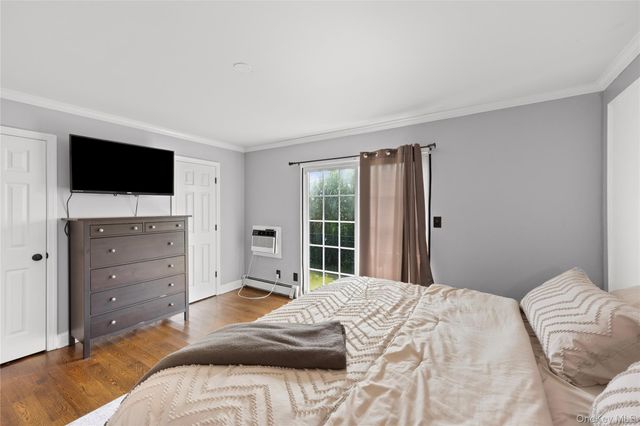 7 Edwards Drive, Shirley, NY 11967