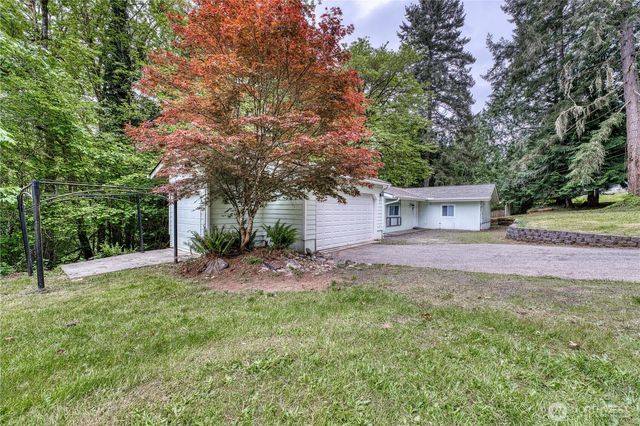 7924 Ohana Place NE, Bremerton, WA 98311