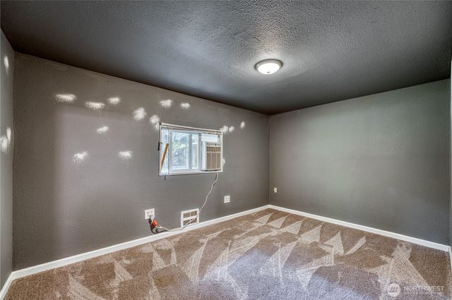 7924 Ohana Place NE, Bremerton, WA 98311