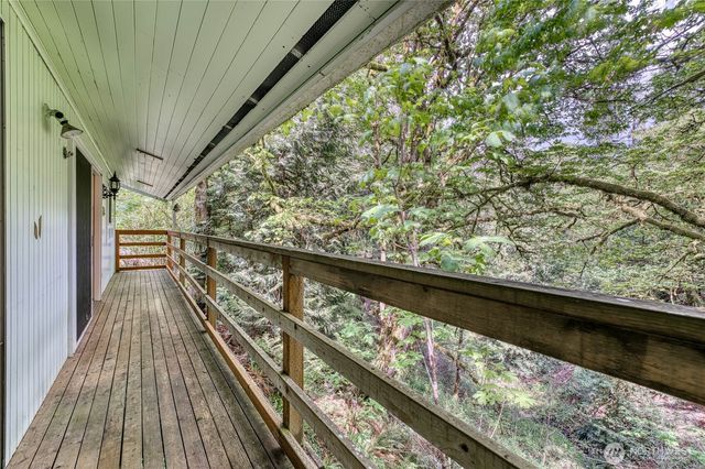 7924 Ohana Place NE, Bremerton, WA 98311