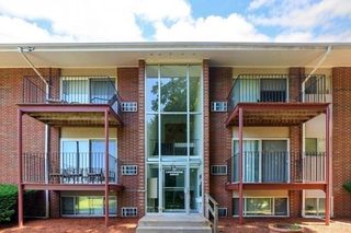 10 Longwood 5, Andover, MA 01810