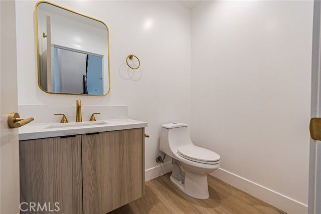 242 N DILLON, Silver Lake, CA 90026