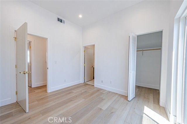 242 N DILLON, Silver Lake, CA 90026