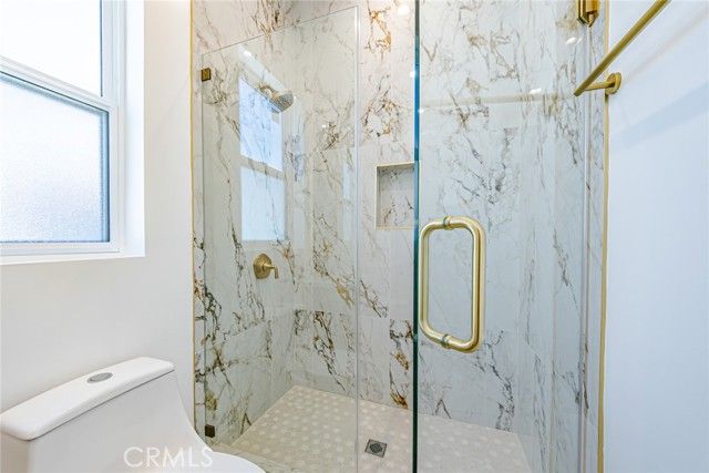 242 N DILLON, Silver Lake, CA 90026