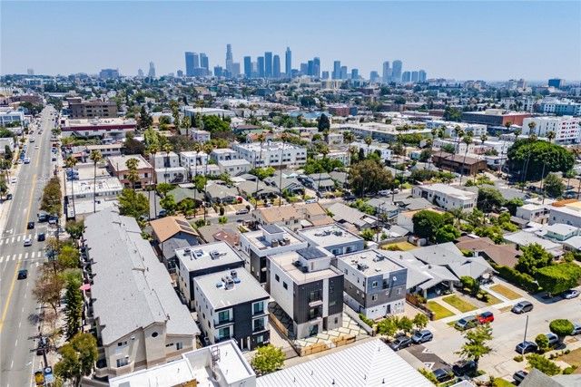 242 N DILLON, Silver Lake, CA 90026