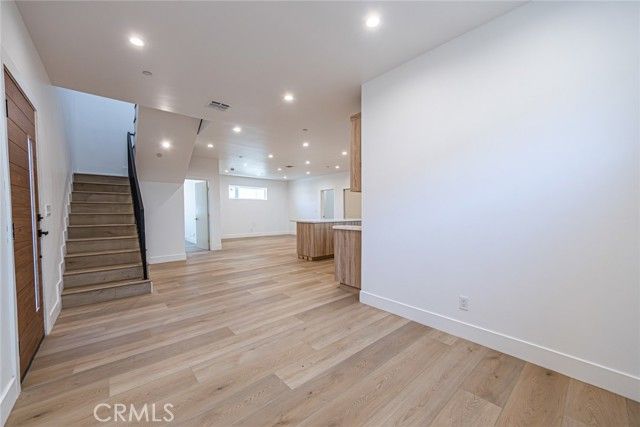 242 N DILLON, Silver Lake, CA 90026