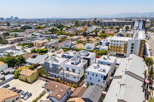 242 N DILLON, Silver Lake, CA 90026