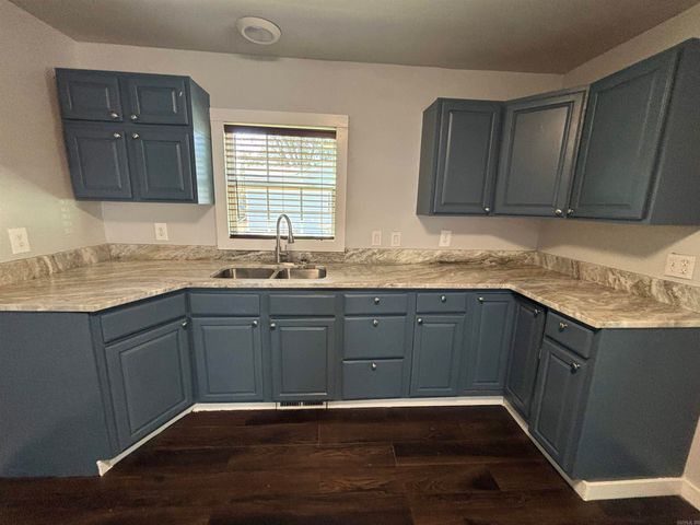 808 W Hazel Street, Benton, AR 72015
