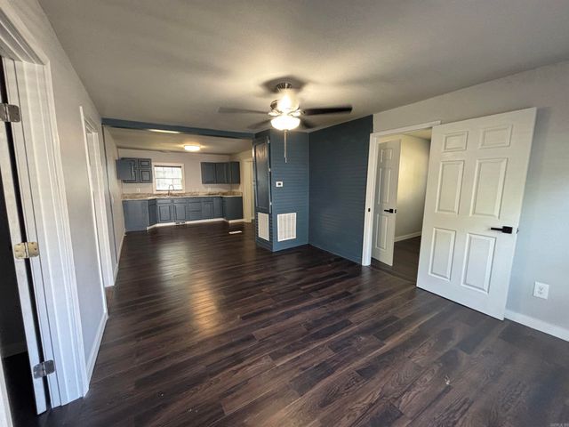 808 W Hazel Street, Benton, AR 72015