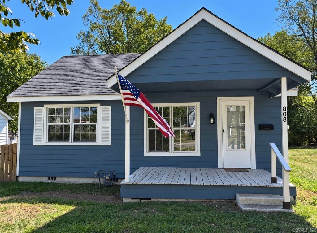 808 W Hazel Street, Benton, AR 72015