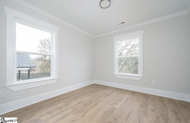 14 Blackwood Street, Greenville, SC 29611