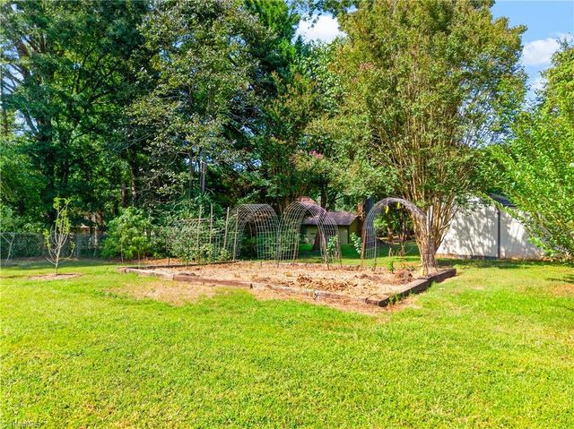 3936 Creekview Drive, Trinity, NC 27370