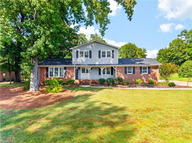 3936 Creekview Drive, Trinity, NC 27370