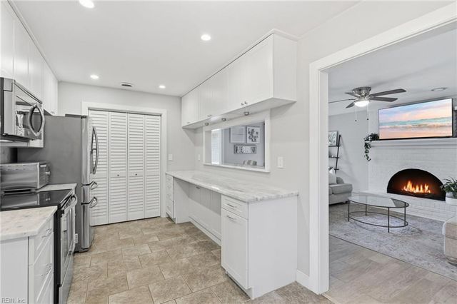 1264 Parkside PL, Virginia Beach, VA 23454