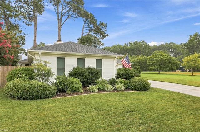 1264 Parkside PL, Virginia Beach, VA 23454