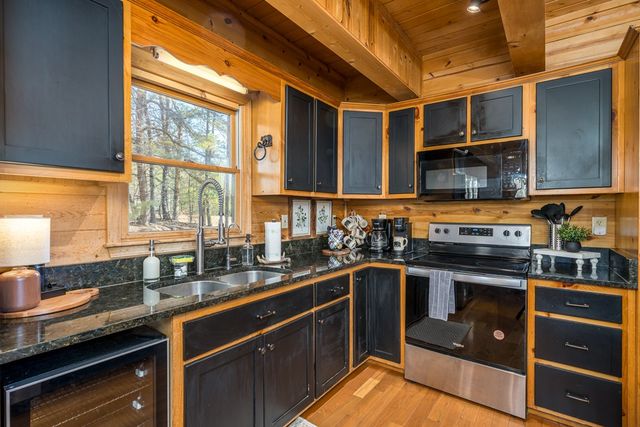 363 Crestview Drive, Morganton, GA 30560