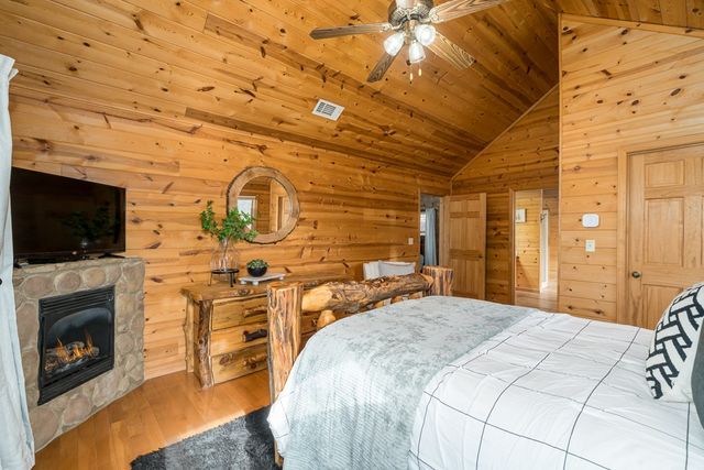 363 Crestview Drive, Morganton, GA 30560