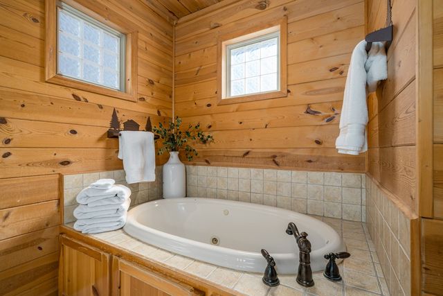 363 Crestview Drive, Morganton, GA 30560