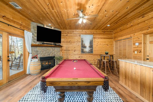 363 Crestview Drive, Morganton, GA 30560