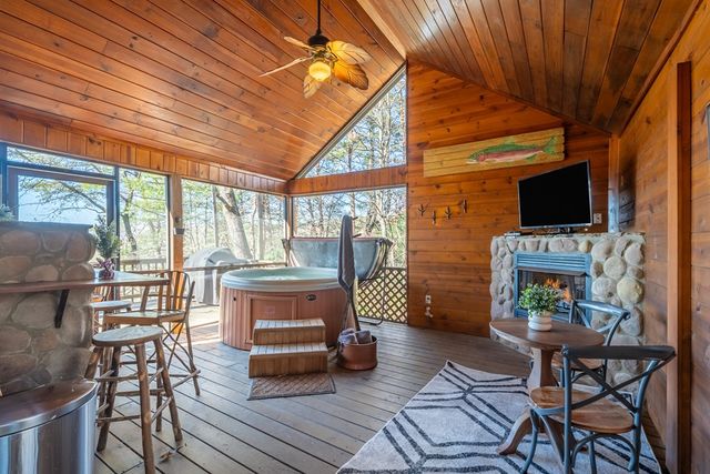 363 Crestview Drive, Morganton, GA 30560