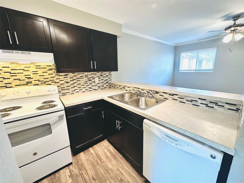 3702 S Second ST 219, Austin, TX 78704