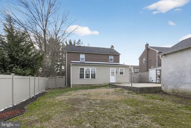 349 KIRKS LN, Drexel Hill, PA 19026