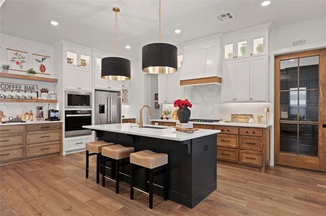 16217 Blackberry Farm Road, Edmond, OK 73013