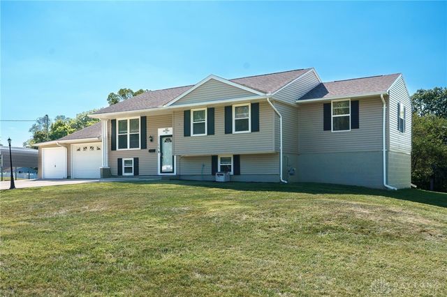 1109 Montgomery Avenue, Springfield, OH 45506