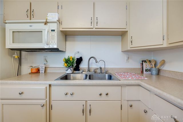 1109 Montgomery Avenue, Springfield, OH 45506