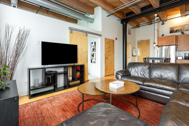 150 E Main Street, 305, Columbus, OH 43215