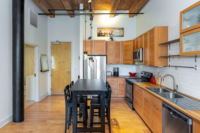 150 E Main Street, 305, Columbus, OH 43215