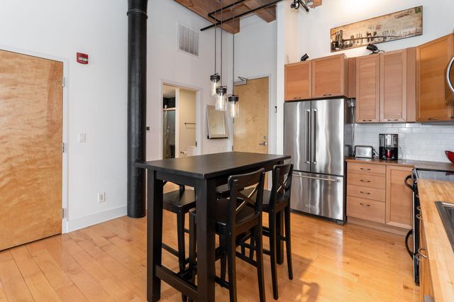150 E Main Street, 305, Columbus, OH 43215