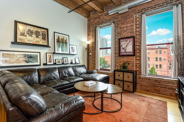 150 E Main Street, 305, Columbus, OH 43215