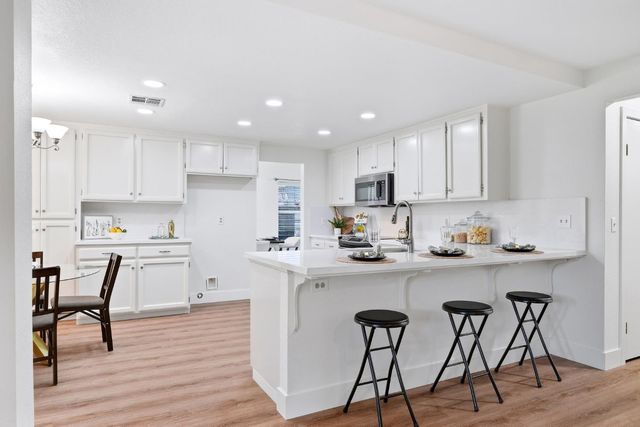 1164 Hidden Meadow, Manteca, CA 95337
