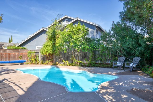 1164 Hidden Meadow, Manteca, CA 95337