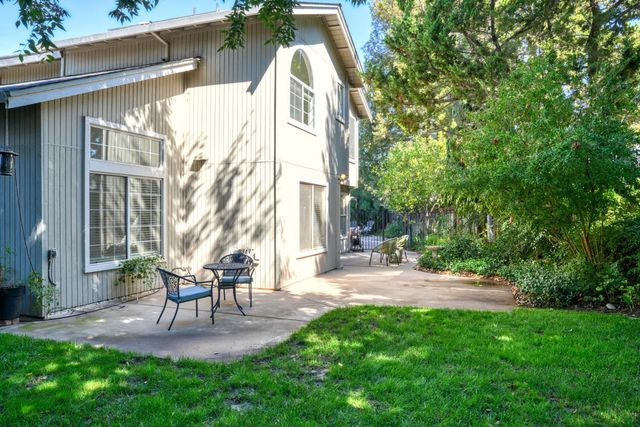 1164 Hidden Meadow, Manteca, CA 95337