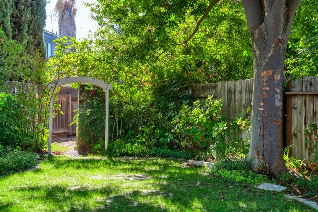 1164 Hidden Meadow, Manteca, CA 95337