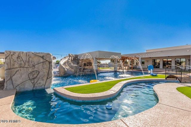 6521 N Citrus Road, Waddell, AZ 85355