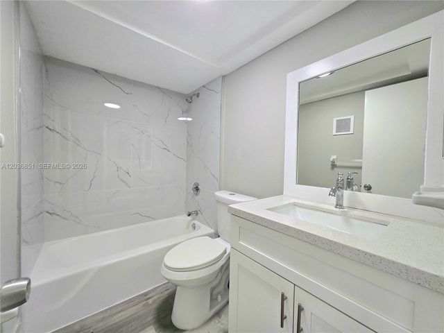 335 SW 20th Street 7, Fort Lauderdale, FL 33315