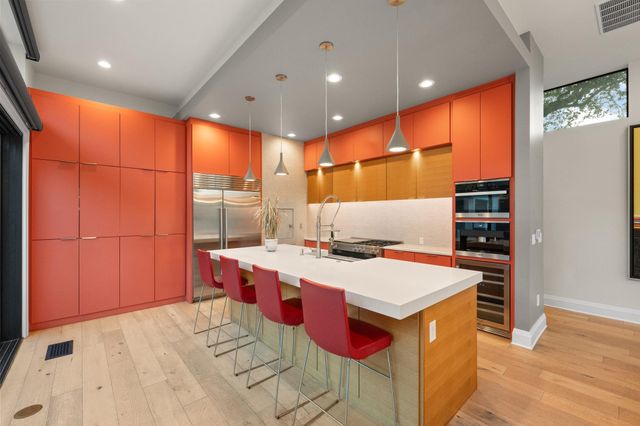 1201 Kenwood Ave, Austin, TX 78704