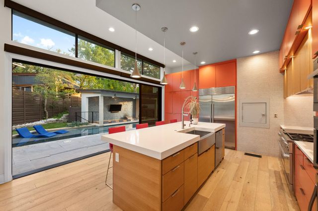 1201 Kenwood Ave, Austin, TX 78704