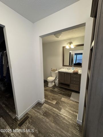 14900 Co Rd H, 143, Wauseon, OH 43567