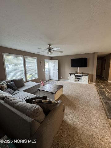 14900 Co Rd H, 143, Wauseon, OH 43567