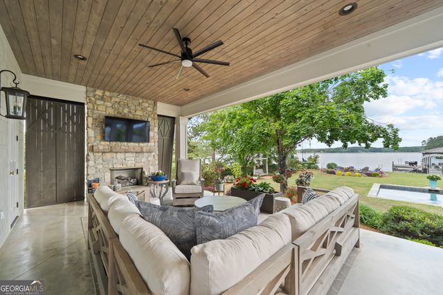 239 Lakeshore Circle, Milledgeville, GA 31061